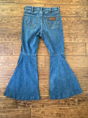 Wrangler Retro High Rise Trumpet Flare Western Boho Cowgirl Jeans Size 28x32